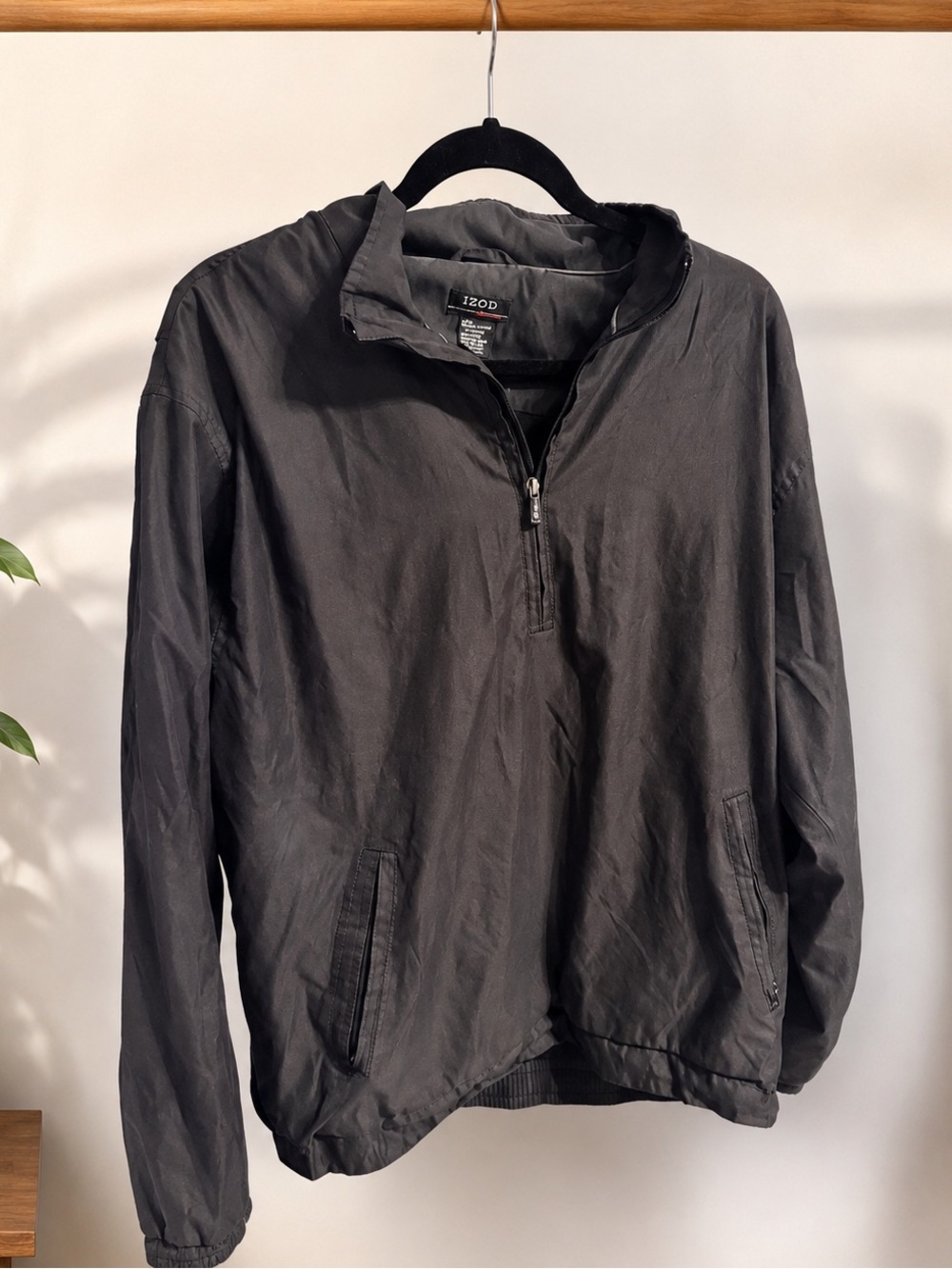 Izod Large lightweight Black Jacket